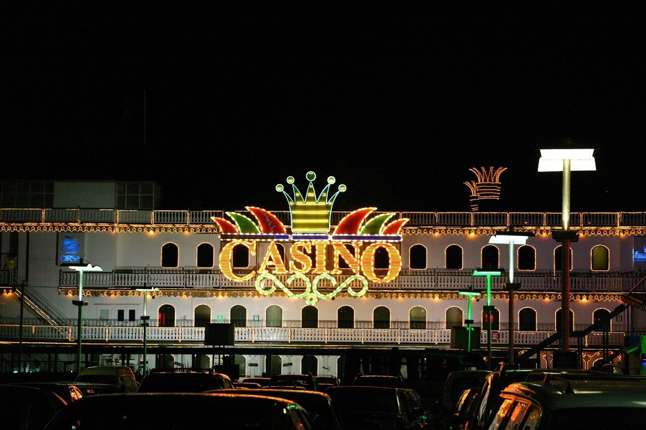 live casino reopen date